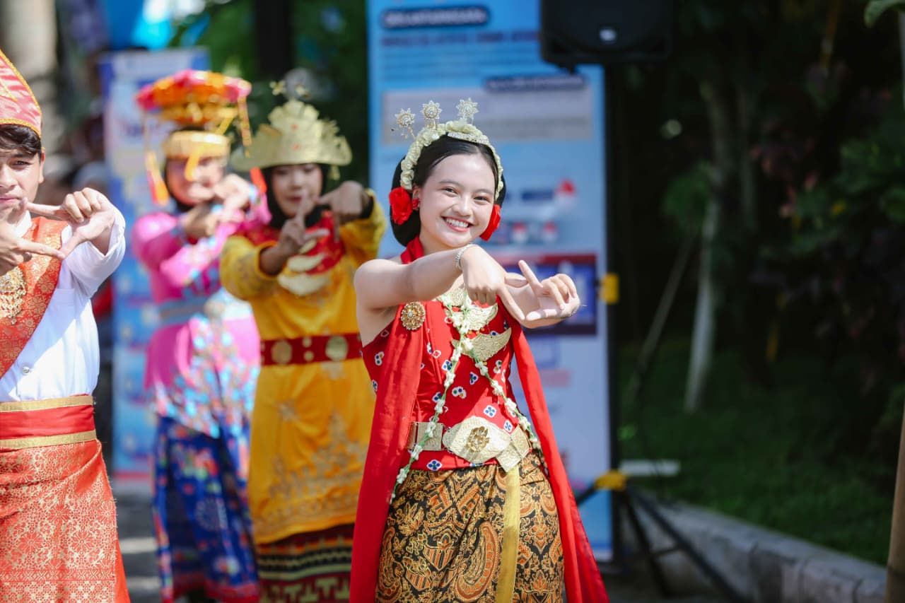 traveling Nusantara